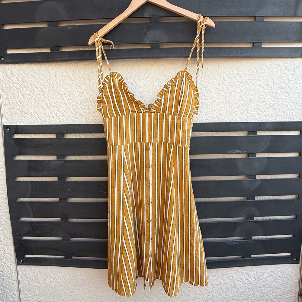 Fanco Button-Front Ruffle Trim Sundress w/Tie Straps in Mustard/White | Medium